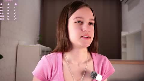 Amelia online show from 04-26-26, 12:14