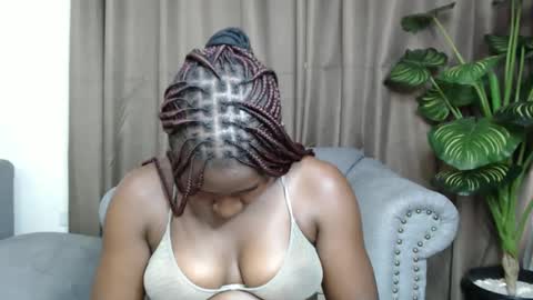 Snapshot of loyalcutie chatting on 01-18-25, 08:20 loyalcutie online show from 01-18-25, 08:20