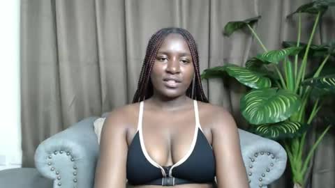 Snapshot of loyalcutie chatting on 01-22-25, 02:24 loyalcutie online show from 01-22-25, 02:24