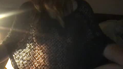 lozivelle online show from 11-23-25, 10:26