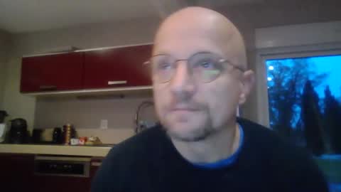 Espigle online show from 12-04-25, 07:17