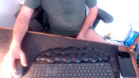 lreed090 online show from 03-09-26, 03:38