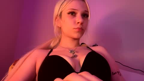 Princess  online show from 12-14-24, 01:28