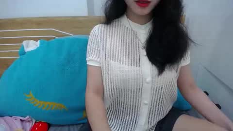 Snapshot of ltmina chatting on 09-21-25, 01:07 Mina online show from 09-21-25, 01:07