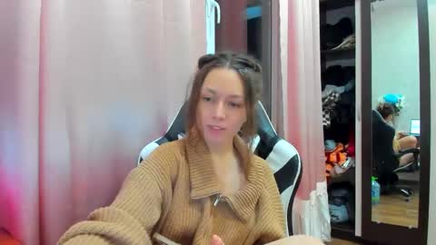 Lu krecia online show from 12-23-24, 10:23