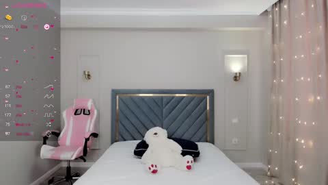 lu_mina online show from 01-03-25, 06:44