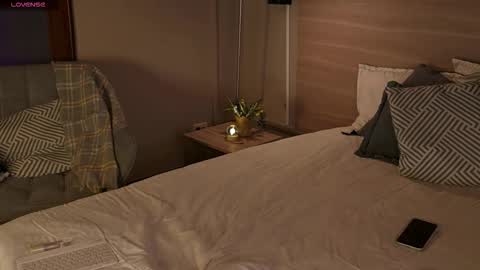  ---Goys incredible photographs online show from 03-11-26, 01:17