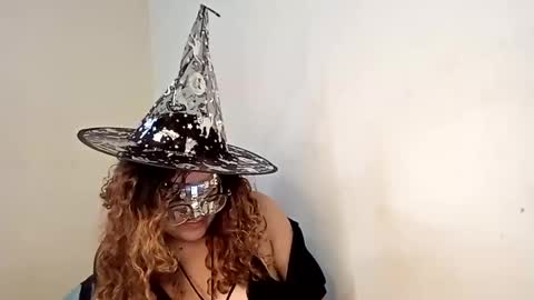 luana363 online show from 11-22-25, 05:56