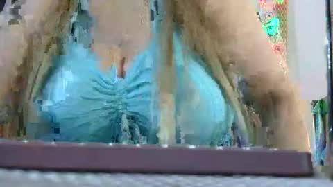 luanna837 online show from 10-05-25, 01:42