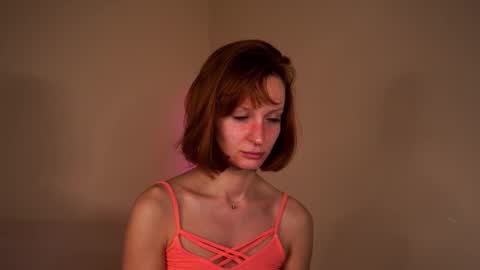 Snapshot of lubafox chatting on 12-01-25, 06:13 Luba online show from 12-01-25, 06:13