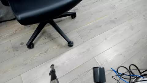 luca_morettii online show from 10-09-25, 12:14