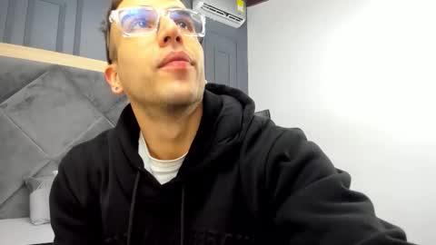 luca_morettii online show from 10-10-25, 12:15