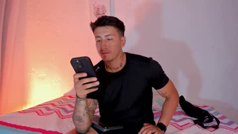 luca vane online show from 09-12-25, 01:49