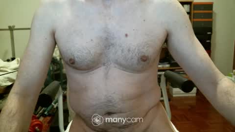 Snapshot of lucagaybo chatting on 12-21-24, 01:04 Lucagaybo online show from 12-21-24, 01:04