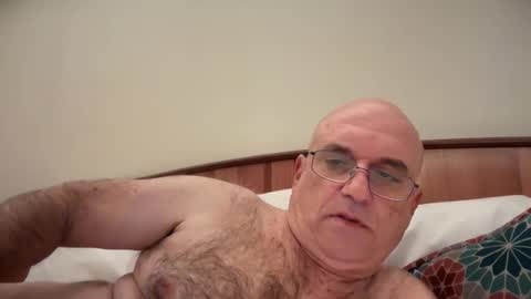Snapshot of lucas10004 chatting on 09-17-25, 11:12 lucas10004 online show from 09-17-25, 11:12