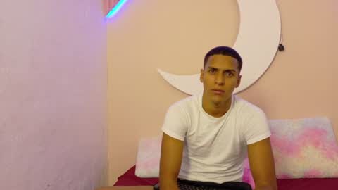 Snapshot of lucas837481 chatting on 07-11-26, 02:36 lucas837481 online show from 07-11-26, 02:36