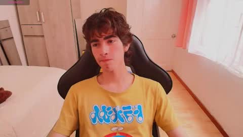 lucas_xo online show from 09-16-25, 08:32
