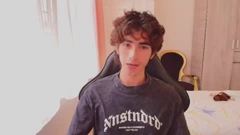 lucas_xo online show from 10-06-25, 06:16