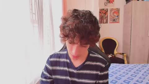 lucas_xo online show from 10-28-25, 05:26