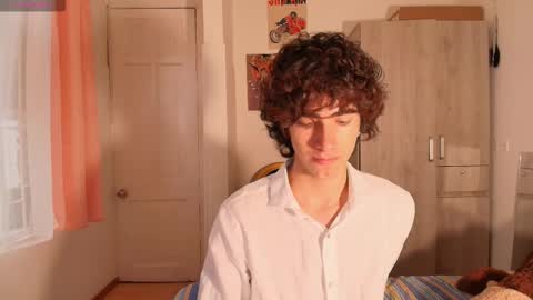 lucas_xo online show from 11-23-25, 09:25