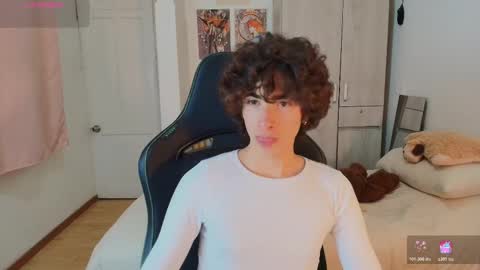 lucas_xo online show from 12-20-25, 11:56