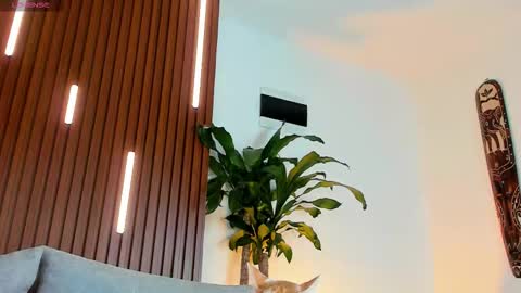 Snapshot of lucasanto_ chatting on 10-23-25, 01:05 LUCA SANTOS online show from 10-23-25, 01:05