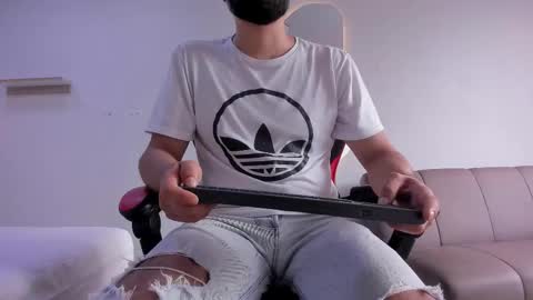 Lucas  Beaumont online show from 02-02-26, 01:54