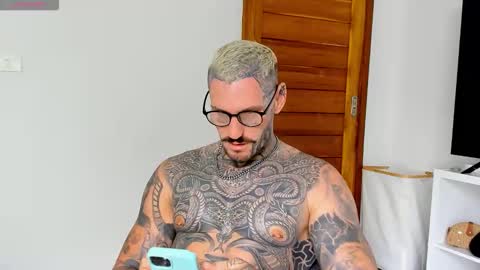 lucasexclusive online show from 10-12-25, 06:12