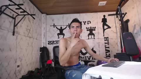 Lucca Moreti online show from 04-13-26, 03:34
