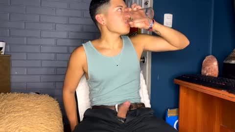 Felipe online show from 12-20-24, 02:30