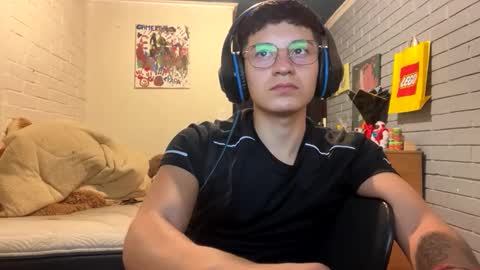 Felipe online show from 01-18-25, 03:53