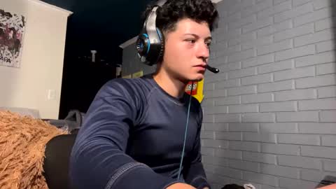 Felipe online show from 02-24-25, 04:49