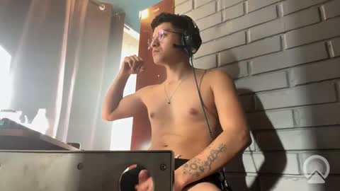 Felipe online show from 09-16-25, 12:17