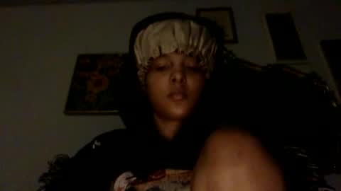 Snapshot of luci_7 chatting on 03-11-26, 04:18 TheDevilsWife online show from 03-11-26, 04:18