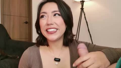 Luci y Fer online show from 11-24-25, 05:12