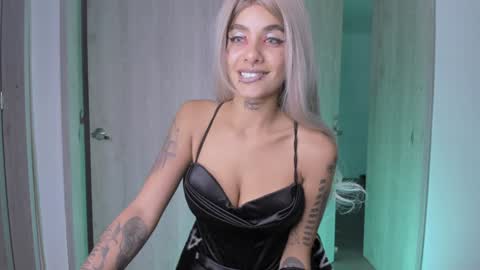 Snapshot of luci_fer_devil_1 chatting on 01-01-25, 06:47 Veronica Rati online show from 01-01-25, 06:47