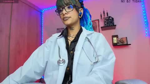 Snapshot of luci_fer_devil_1 chatting on 10-03-25, 05:32 Veronica Rati online show from 10-03-25, 05:32