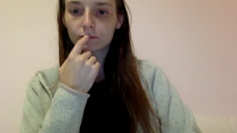 Snapshot of luci_layne chatting on 06-20-26, 02:14 Luci Layne online show from 06-20-26, 02:14