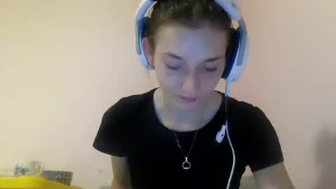 Snapshot of luci_layne chatting on 07-28-26, 09:59 Luci Layne online show from 07-28-26, 09:59