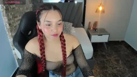 Snapshot of lucia_khan chatting on 03-18-26, 07:17 L u c i a online show from 03-18-26, 07:17