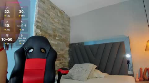 Snapshot of lucia_khan chatting on 04-30-26, 08:48 L u c i a online show from 04-30-26, 08:48