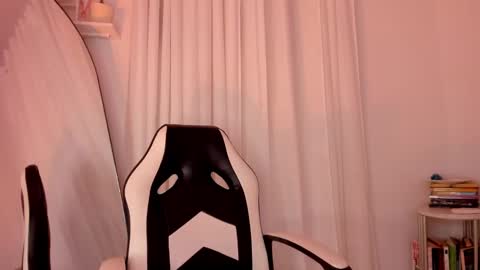 Lucia online show from 01-11-25, 07:05