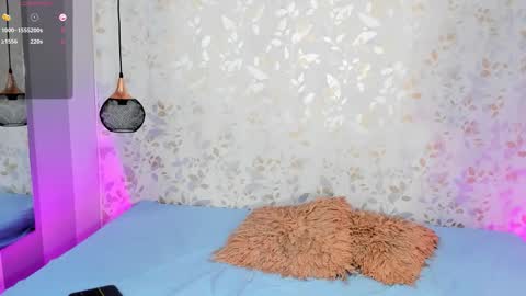 Snapshot of lucia_oregon chatting on 10-20-25, 12:49 L U C I A online show from 10-20-25, 12:49