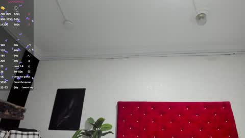 L U C I A online show from 05-11-26, 12:44