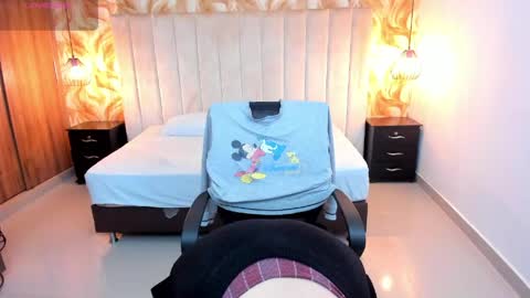Lucia Vonne online show from 05-06-26, 06:46