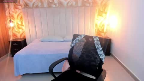 Lucia Vonne online show from 05-12-26, 06:49