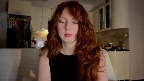 Snapshot of luciacoy chatting on 10-18-25, 04:30 Lucia online show from 10-18-25, 04:30