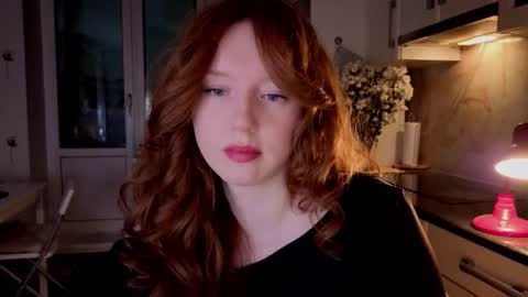 Snapshot of luciacoy chatting on 11-15-25, 05:20 Lucia online show from 11-15-25, 05:20