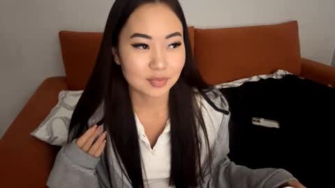 Kira online show from 11-07-25, 02:39