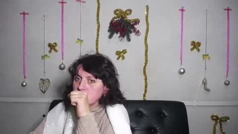 LuciaMi online show from 12-24-24, 07:44